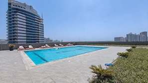Room - Stayshort - Cozy Compact Studio in JVC That Sleeps 2 (Dubai)
