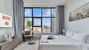 House | Internet - Stayshort - Cozy Compact Studio in JVC That Sleeps 2 (Dubai)
