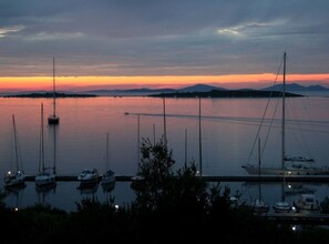 Marina - Holiday Home Mirta - Two Bedroom Villa with Sea view (Veli Rat)