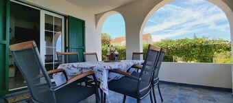 Holiday Home Mirta - Two Bedroom Villa with Sea view