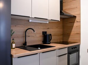 Fridge, oven, stovetop, dishwasher - Zadar Apartment Sweet Life - Studio Apartment with Balcony (Zadar)