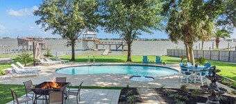 Pelican Bay Resort - Waterfront - Family, Large Group - 35 min to World Cup 2026