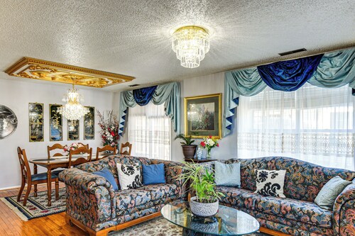 Shop, Golf & Explore: Family Home in Chesapeake!