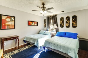 3 bedrooms, desk, iron/ironing board, Internet - Shop, Golf & Explore: Family Home in Chesapeake! (Chesapeake)