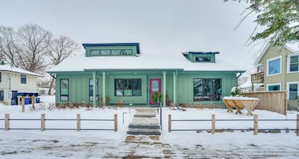 < 1/2 Mi to Downtown: Quiet Northfield Apartment