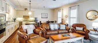 Steps to Oxford Square: Ole Miss Game Day Condo