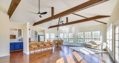 Quiet & Convenient Unit, 7 Mi to Lake Ray Hubbard!