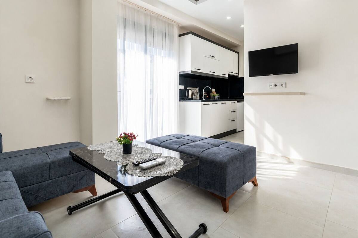 Superior Condo, City View | Living area | Smart TV