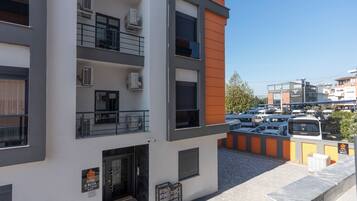 Superior Condo, City View | City view