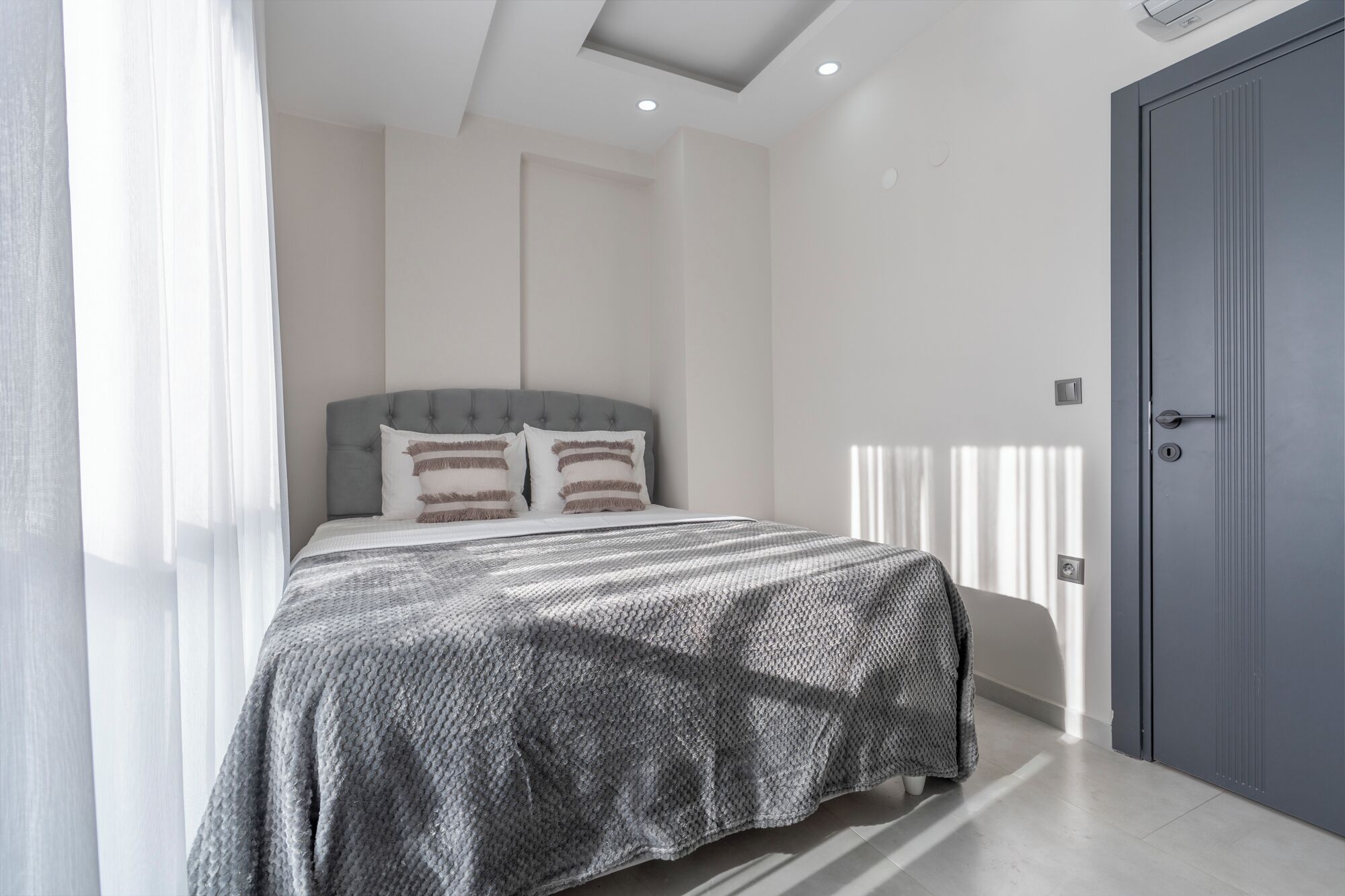 واي فاي مجانًا وملاءات أسرّة