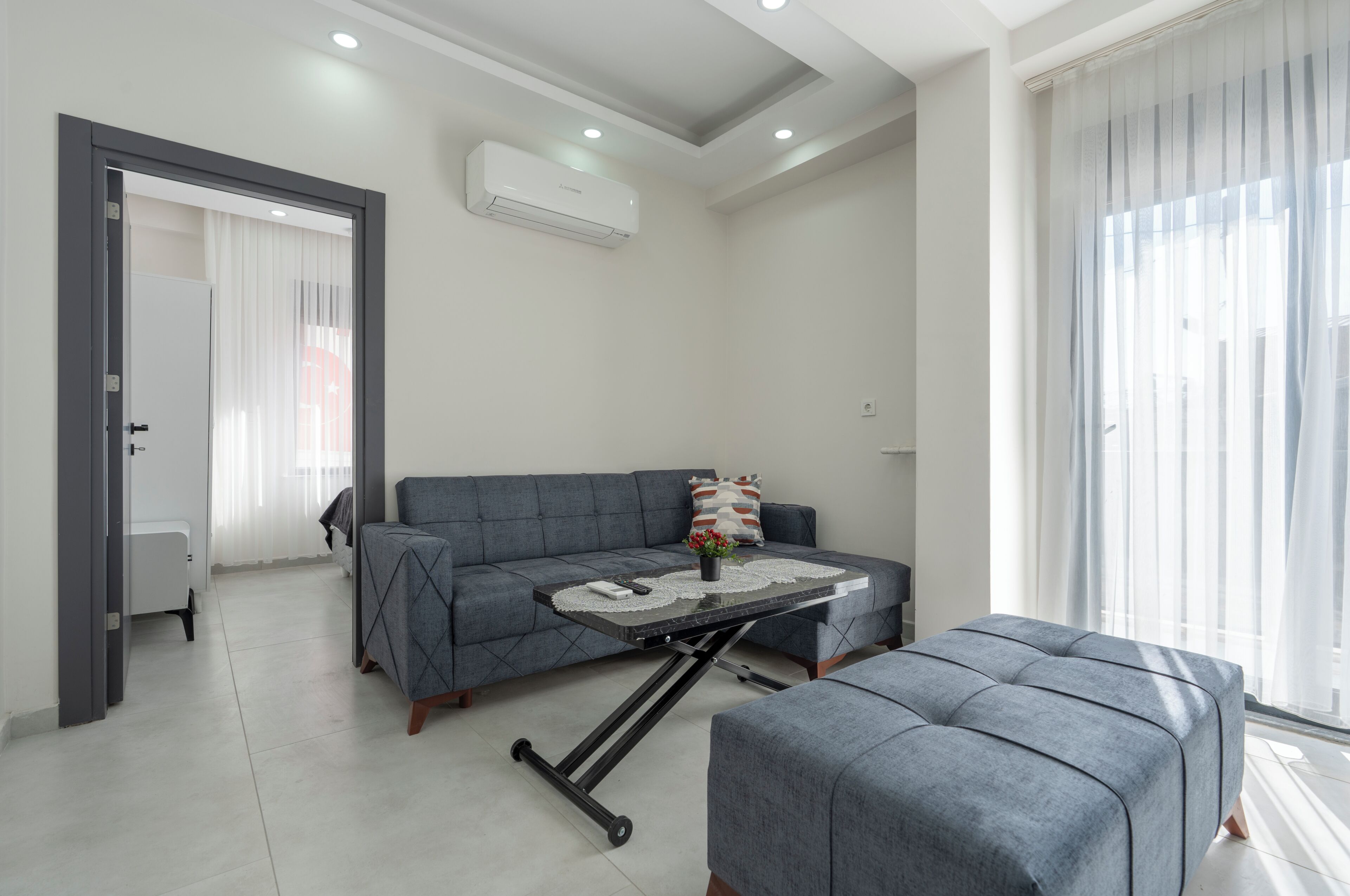 Superior Condo, City View | Living area