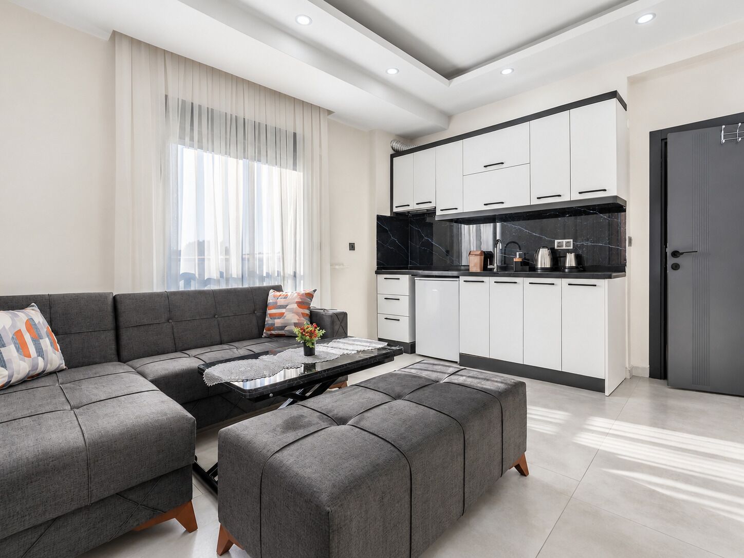 Deluxe Apartment | Living area | Smart TV