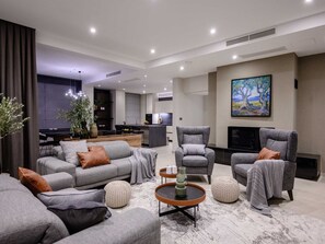 Smart TV y estéreo 