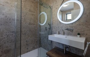 Dusche, Haartrockner