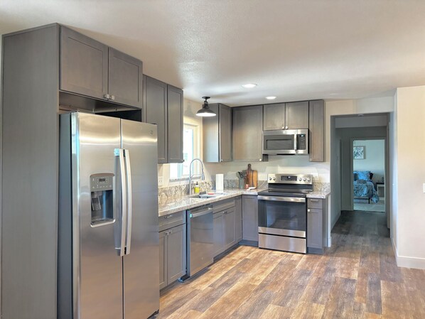 Fridge, microwave, oven, stovetop