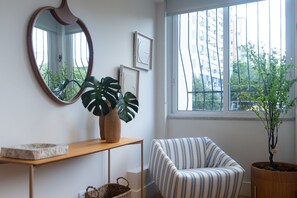 Apartment | Interior - Leblon | 3 Quartos, 2 min da Praia - por Casapē Rio (Rio de Janeiro)