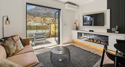 Evara Queenstown, Central, Remarkable Views!