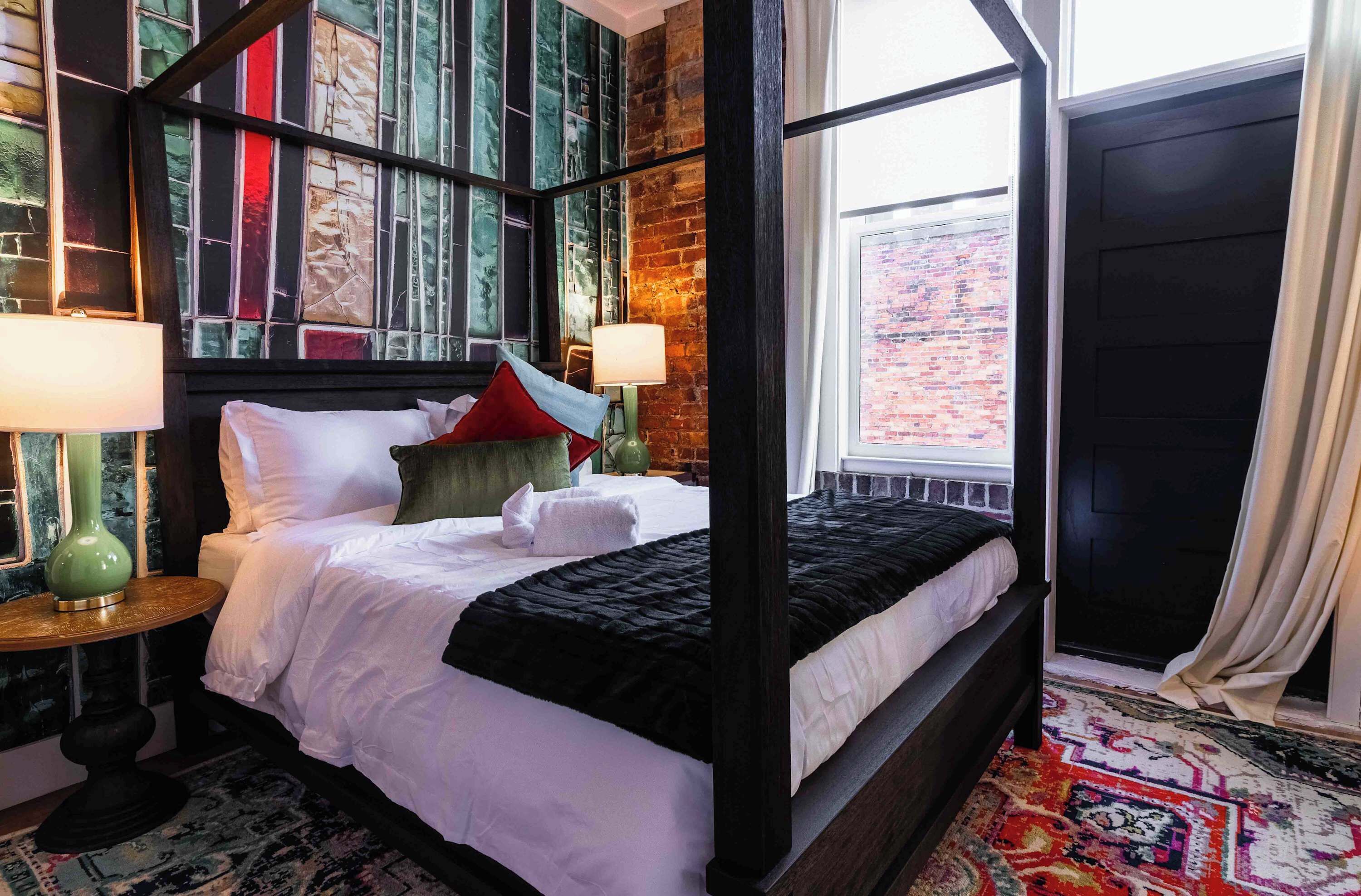 3 chambres, fer et planche à repasser, Wi-Fi, draps fournis