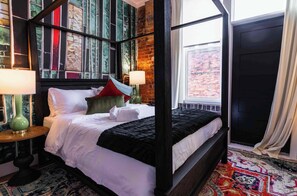 2 bedrooms, WiFi, bed sheets - The SCAD District Loft | 2BR on MLK Blvd (Savannah)
