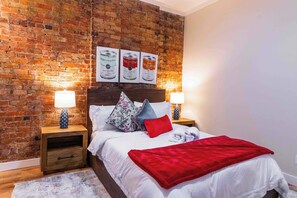 1 bedroom, WiFi, bed sheets - The SCAD District Loft | 1BR on MLK Blvd (Savannah)