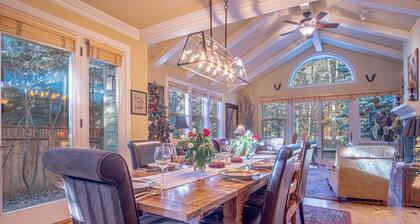 Cozy Ketchum Retreat - Pet Friendly!