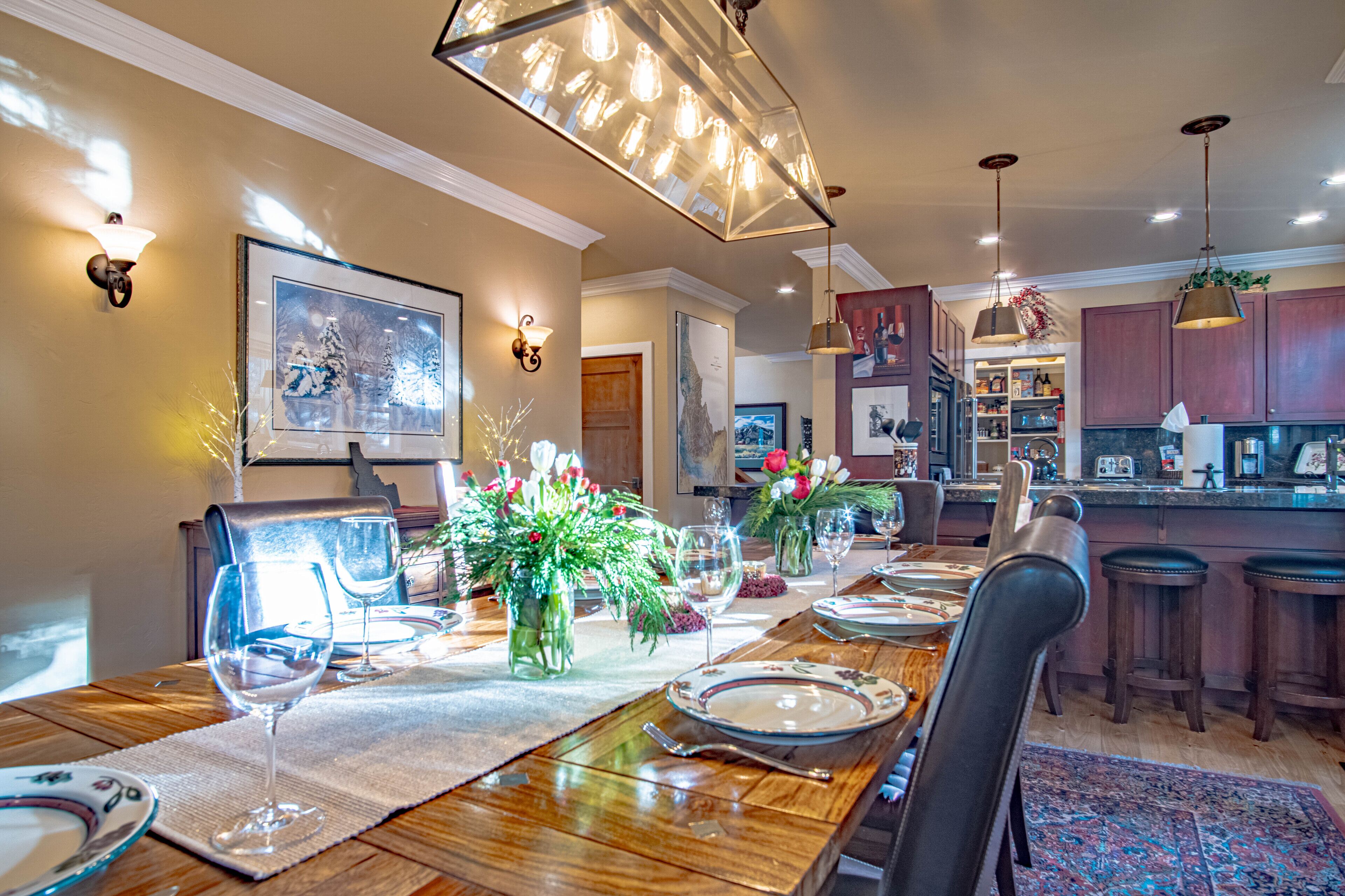 منزل - عدة أسرّة - بمطبخ - منظر للحديقة (Cozy Ketchum Retreat) | تناول الطعام