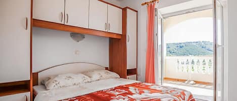2 bedrooms, free WiFi