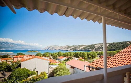 1 bedroom lovely home in Lopar