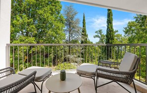 Property grounds - Luxurious home in Opric with sauna (Opric)