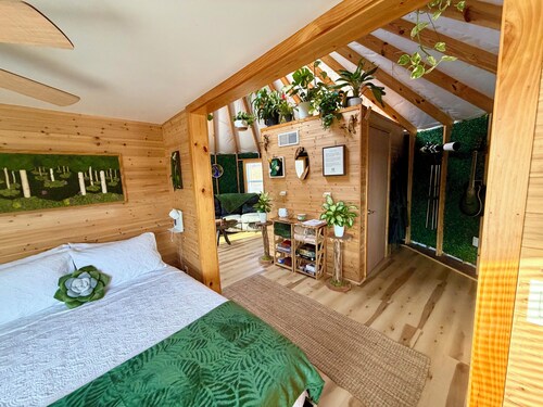 Secluded Waterfront Yurt with Wood-Fired Sauna near French Lick