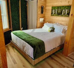 1 soverom, strykejern/-brett, wi-fi og sengetøy