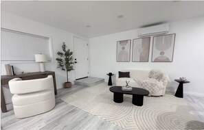Living area - Detached Modern ADU Ocean Views (San Diego)