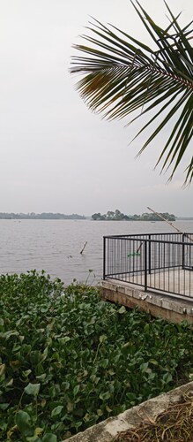 Amani Lakeside