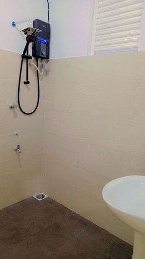 Standard Double Room, Balcony | Bathroom - Amani Lakeside (Panadura)