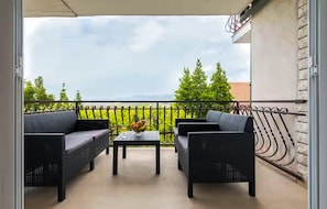 Terrace/patio - 5 bedroom awesome home in Podstrana (Podstrana)