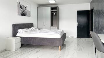 1 Schlafzimmer, Bügeleisen/Bügelbrett, WLAN, Bettwäsche