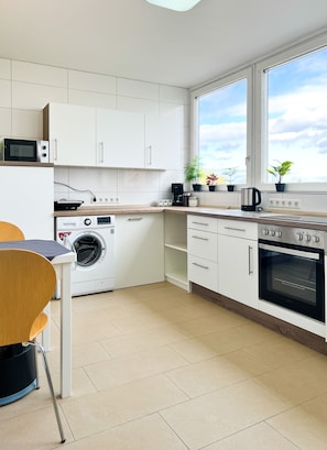 Private kitchen - Modern apartment with style in city location (Karlsruhe)