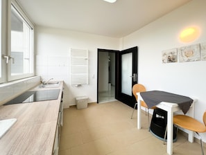 Dining - Modern apartment with style in city location (Karlsruhe)
