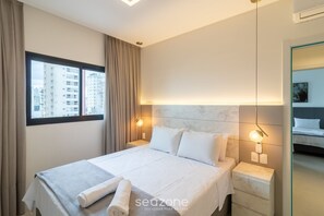 2 bedrooms, free WiFi - Apto c\/ Varanda Gourmet próximo ao Mar OZN1004 (Itapema)