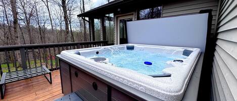 مغطس سبا خارجي