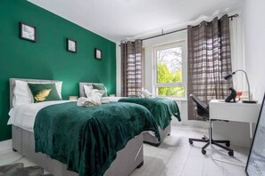 2 Schlafzimmer, Bügeleisen/Bügelbrett, WLAN, Bettwäsche