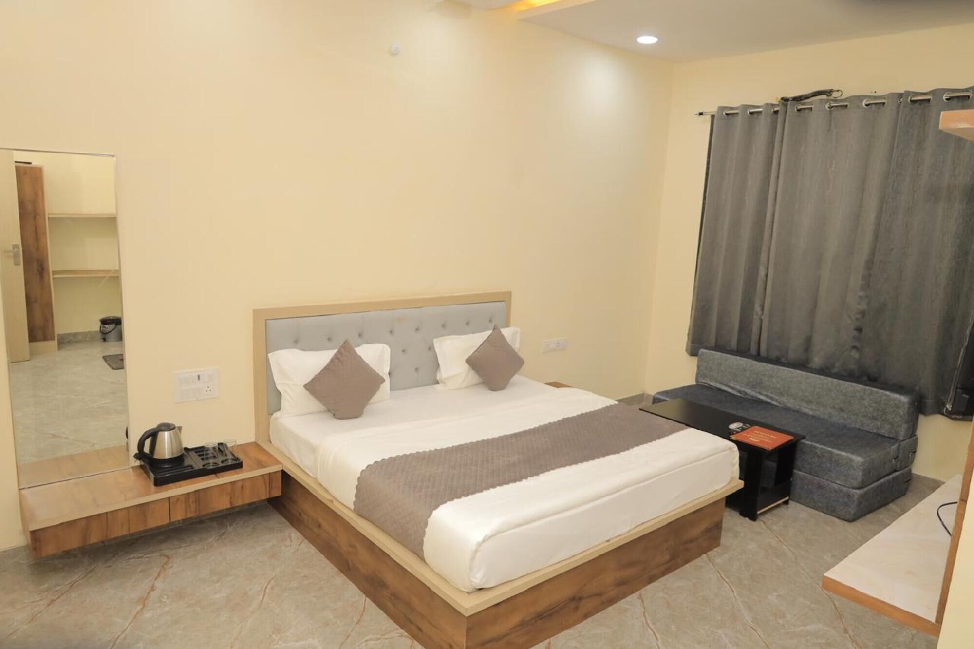 Premium Double Room | Free WiFi, bed sheets
