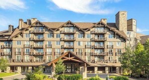 Exterior - Cozy 1-bedroom condo with river view in fabulous Suncadia Lodge (Cle Elum)