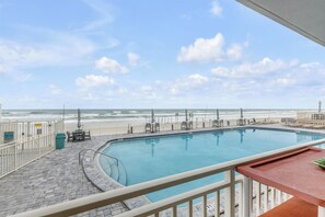 Pool - The SeaHorse at Daytona Beach – Oceanfront Condo (Daytona Beach)