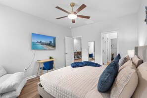 3 bedrooms, iron/ironing board, WiFi, bed sheets - Modern Myrtle Home 3BR/3BA New Build – Pool, Beach & Golf Access (Myrtle Beach)