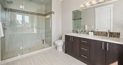 Modern 4-Bedroom Home Near Chinook Mall and Downtown with Private Garage!
