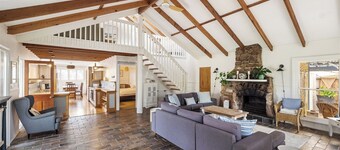 Aroha - Character Filled Coastal Home in Prevelly