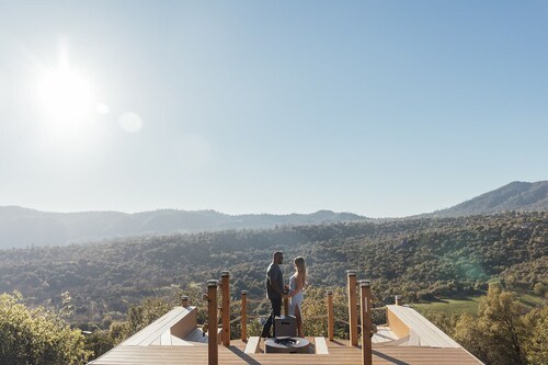 Mountains & Moon – Wellness Elevated: Pool, Nordic Spa, Private Gym, Views