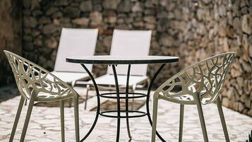 Suite, 2 Bedrooms, Balcony, Mountain View | Free WiFi