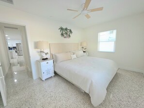 3 habitaciones, tabla de planchar con plancha, internet y ropa de cama 